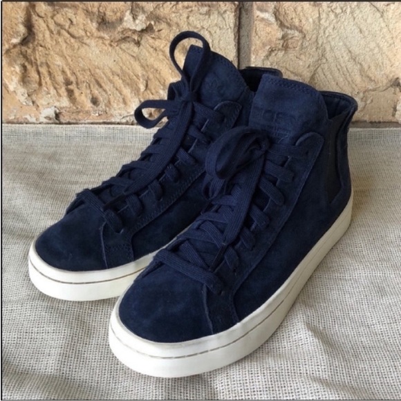 Adidas Court Vantage Slip-on Mid Shoes Rare
Size 5 1/2 - Picture 3 of 11